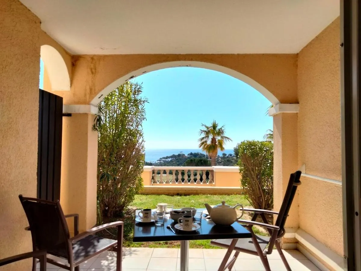 Studio Village Cap Esterel - Le Village-72 By Interhome Saint-Raphaël شقة